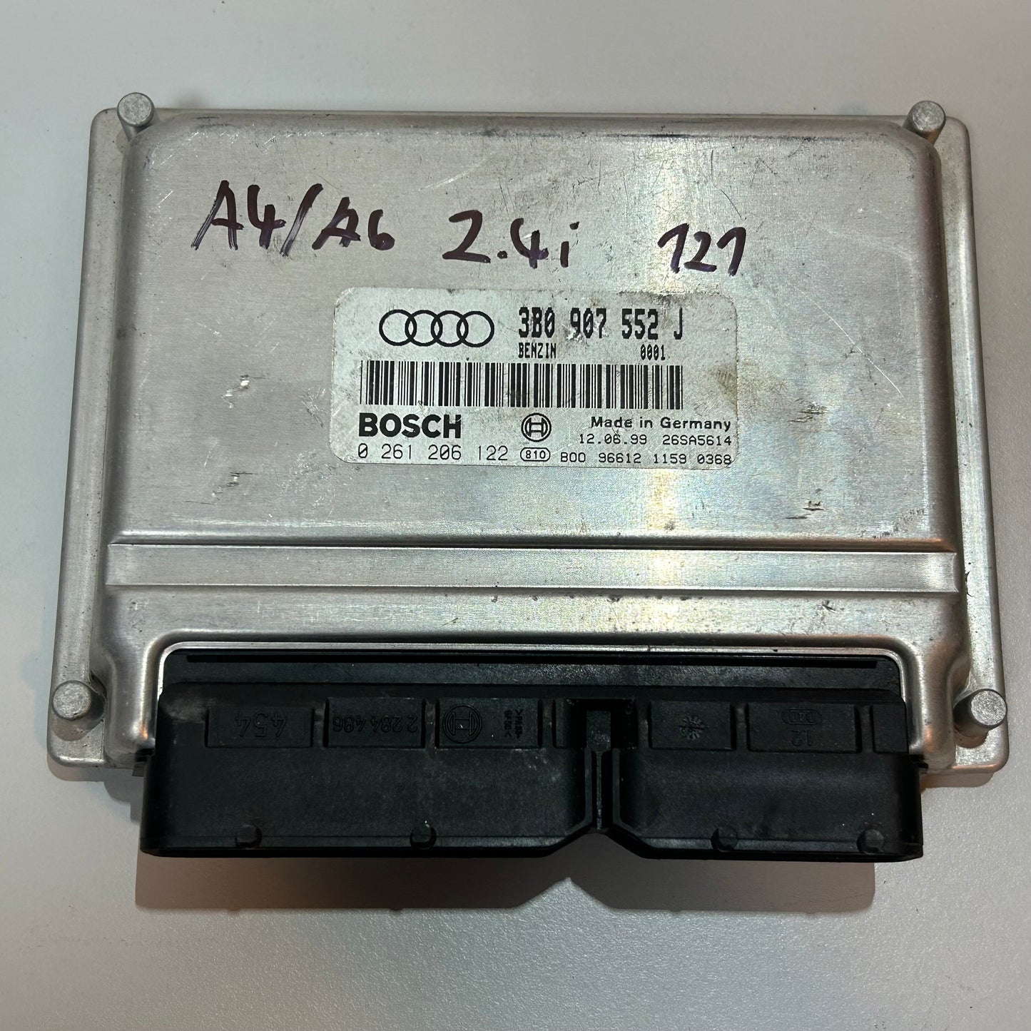 Plug&Play Jednotka Audi 2.4i 121KW   3B0 907 552 J